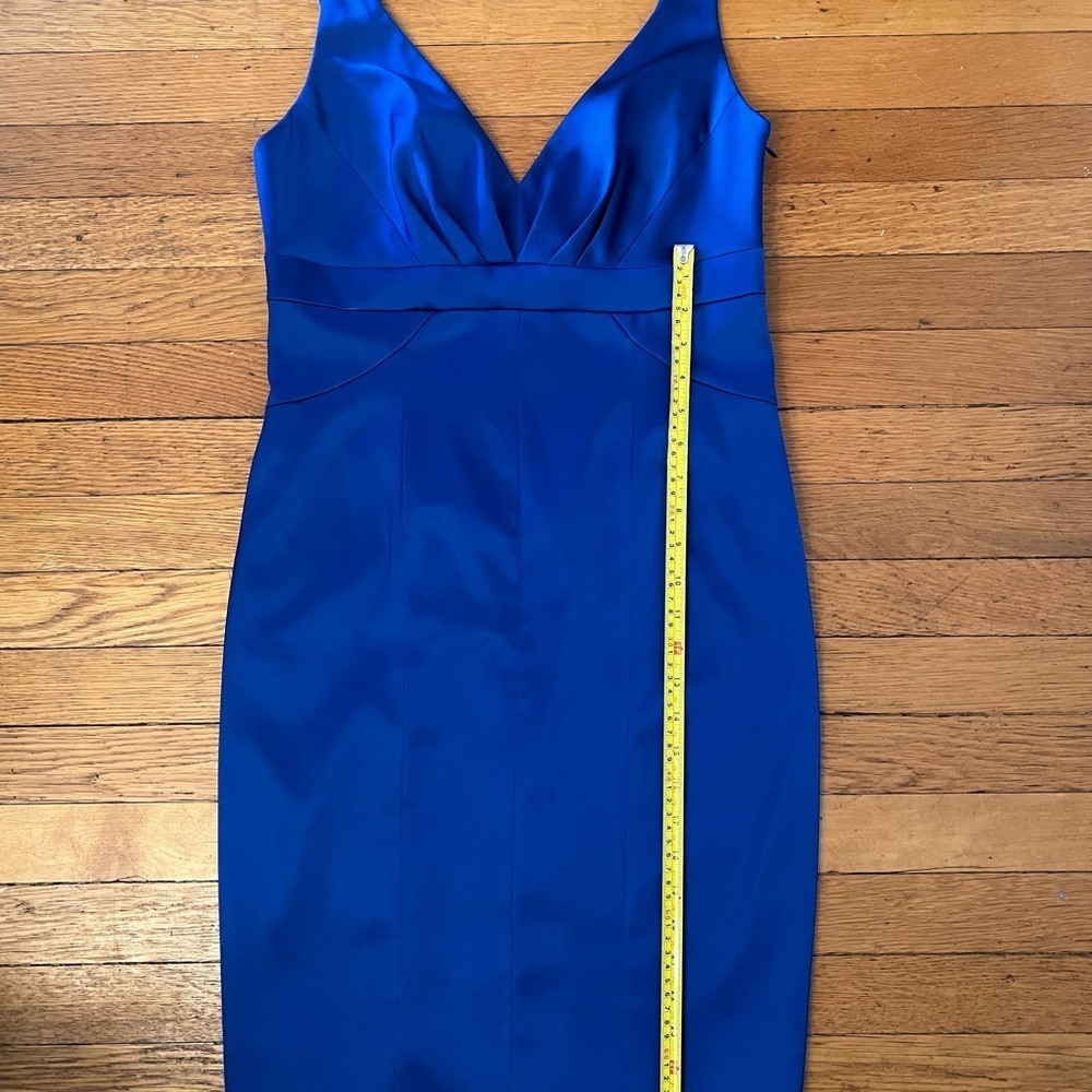 David Meister Royal Blue V-Neck midi dress. SIZE 8. - Picture 8 of 8
